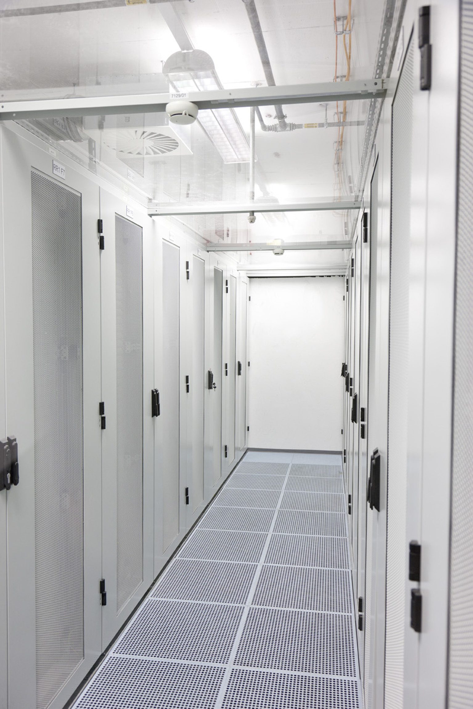 Siemens provides DCIM platform to first European data centre