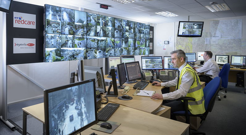 Video Wall from eyevis UK protects the people of Calderdale
