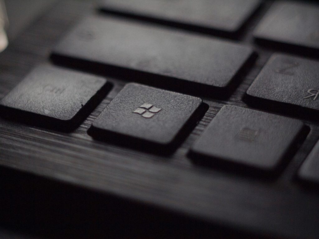 tadas sar T01GZhBSyMQ unsplash