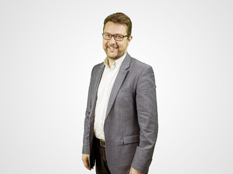 Matthew Lawrence - securitybuyer.com